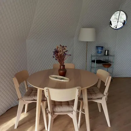 Dome With Pool Apartamento